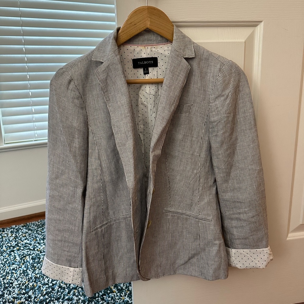 Talbots Blue and White Blazer with Notched Lapel and Modern Cut